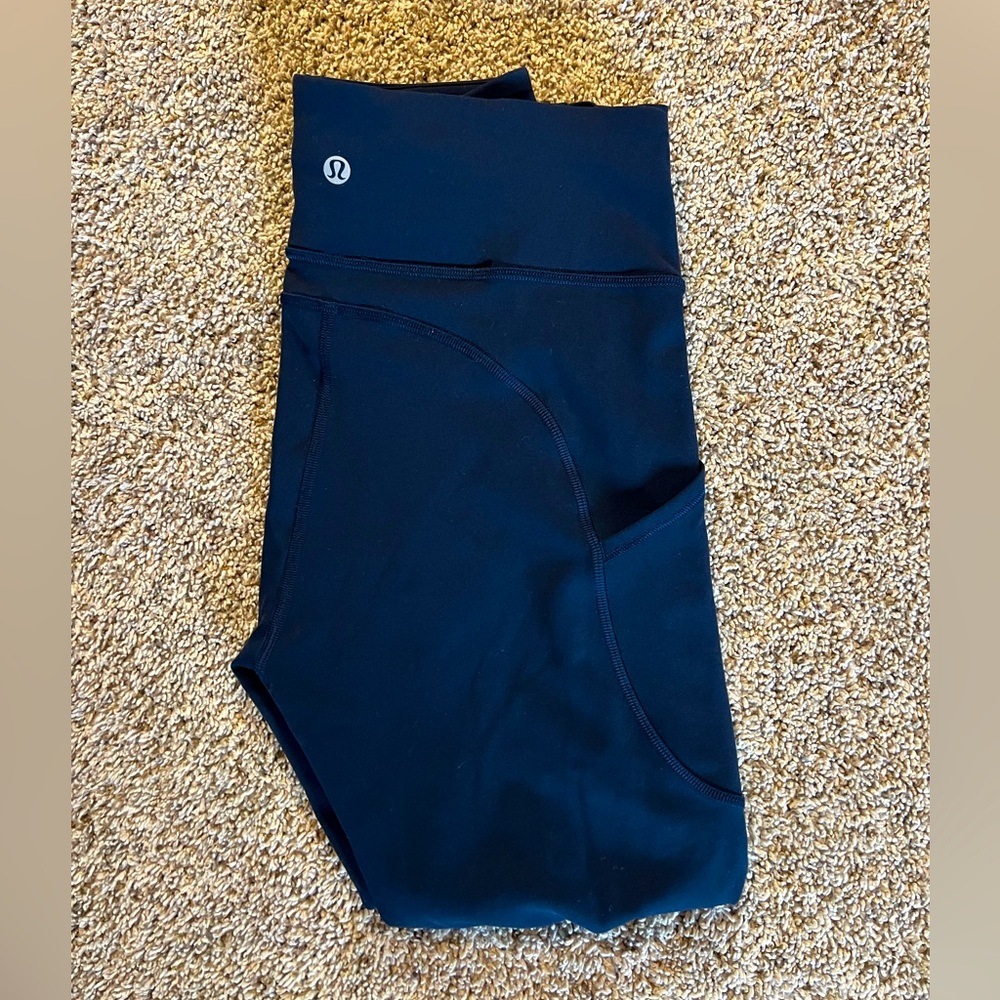 Womens invigorate high rise 23” leggings. Pockets on both sides. Worn twice.